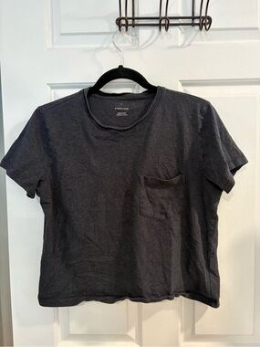 Everlane THE BOX-CUT TEE IN ESSENTIAL COTTON Washed black